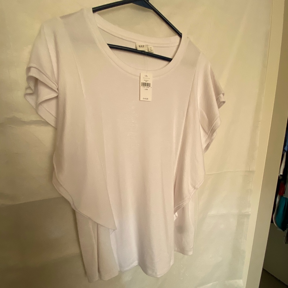 Gap // Ruffle Sleeve Softspun Tee